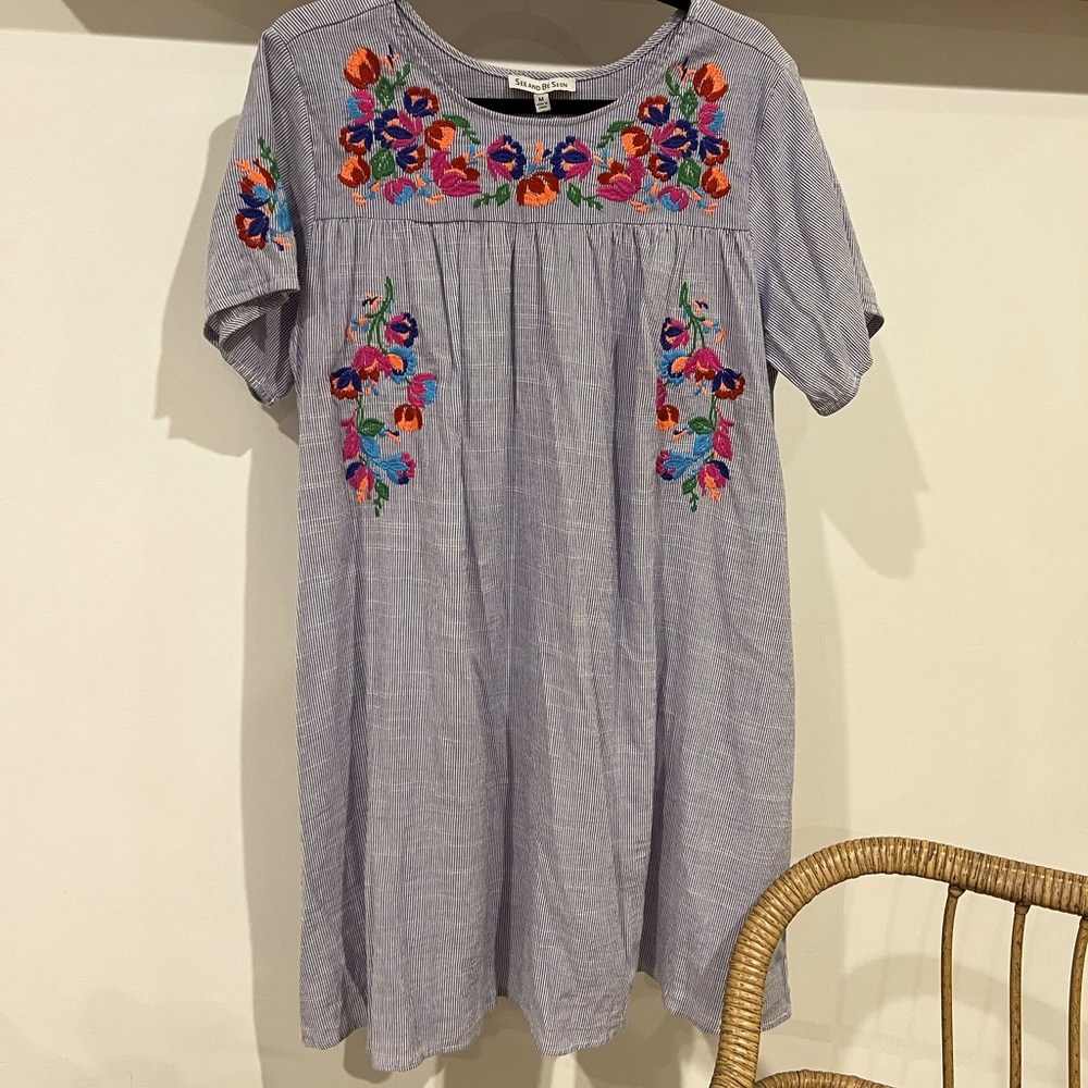Floral embroidered loose fit boho caftan dress coverup M GUC